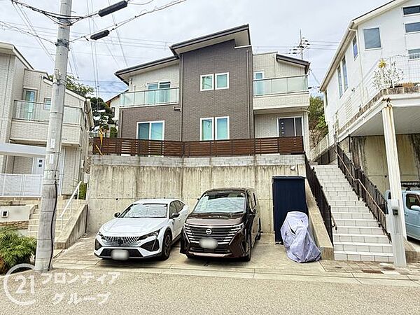「賃貸のままでいいのか、買うべきか」その判断に必要な情報を、スタッフがわかりやすく整理してお伝えします。お気軽にご相談ください