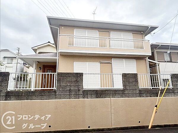 住まい選びは、価格や立地だけでなく、将来の暮らし方まで含めて考えることが大切です。今の段階で気になっていることを、まずスタッフに話してみてください