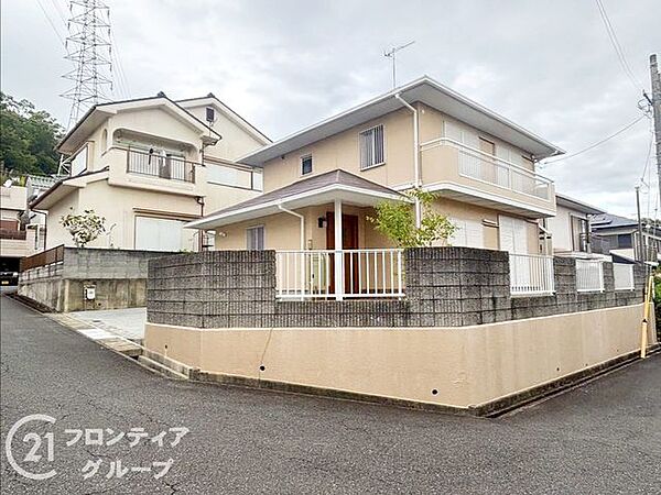 写真だけではわからない採光・広さ・周辺環境の実感は、実際に足を運んでみることが一番です。ご見学はいつでもご予約いただけます
