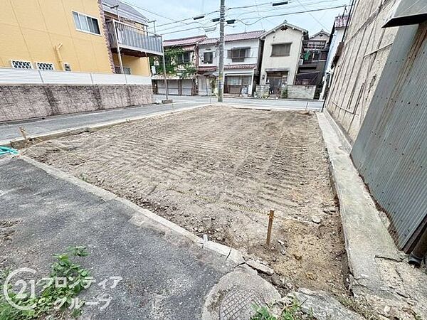 お好きなハウスメーカーで建築できる自由度の高さが魅力です ライフスタイルに合わせた間取りやデザインなど 納得のいくまでこだわりを詰め込めます 夢のマイホームへの第一歩をここから踏み出しましょう