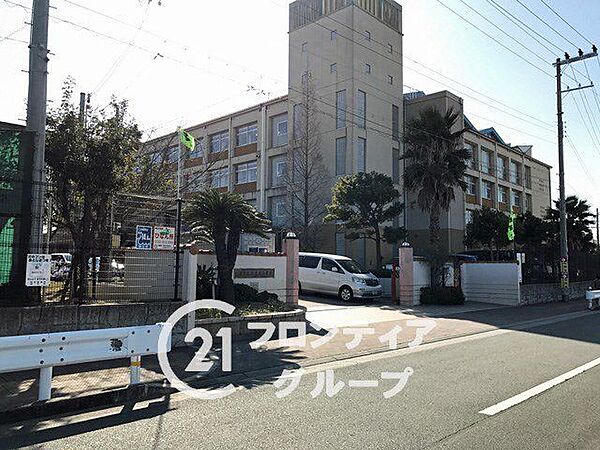 明石市立二見西小学校 徒歩19分。 1470m