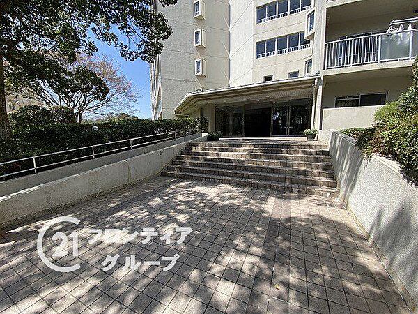 資金計画や住宅ローンのしくみなど、購入前に知っておきたいことをわかりやすくご説明しています。まずはお気軽にお問い合わせください