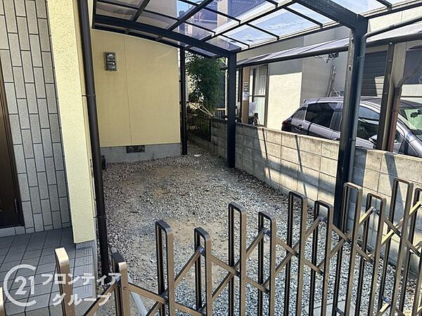 住まい選びは、価格や立地だけでなく、将来の暮らし方まで含めて考えることが大切です。今の段階で気になっていることを、まずスタッフに話してみてください