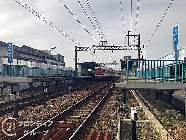 栄駅(神鉄 粟生線) 徒歩17分。 1360m