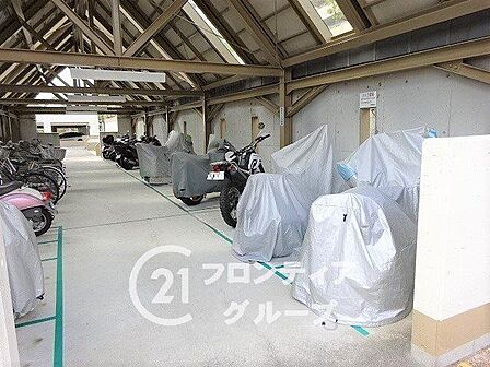 マイホームは一生に一度の大きな買い物だからこそ、納得いくまで情報を集めてほしいと思います。疑問はどんどんスタッフにぶつけてください