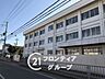 周辺：明石市立貴崎小学校 徒歩7分。 500m