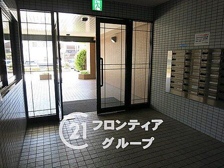 住まい選びは、価格や立地だけでなく、将来の暮らし方まで含めて考えることが大切です。今の段階で気になっていることを、まずスタッフに話してみてください