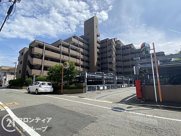 「いつかは」と思っていた住まい探しも、具体的に動き出すと意外とスムーズに進むものです。まずは気軽にご相談いただけます