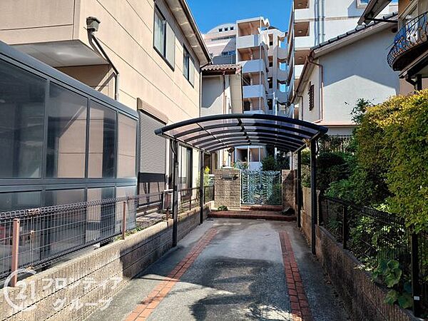 住宅購入の流れや必要な手続きについて、順を追ってご説明しています。はじめての方でも安心してご相談いただける環境を整えています