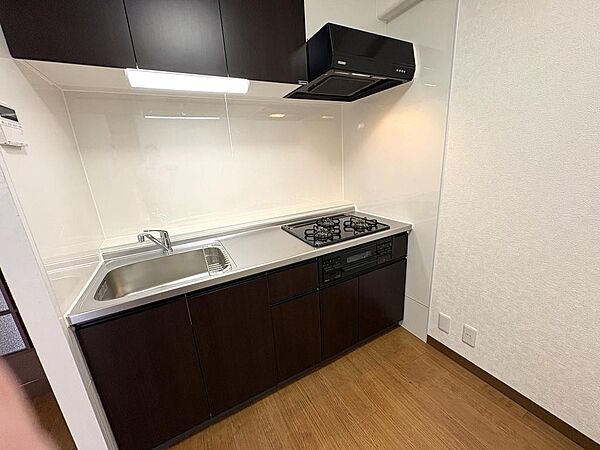 使いやすいキッチン空間となります♪リフォーム履歴ありから大変きれいです♪