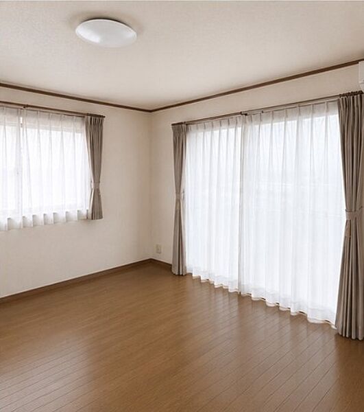 LDK16.5帖！※室内写真の一部家具・私物等はCG処理により削除しています。