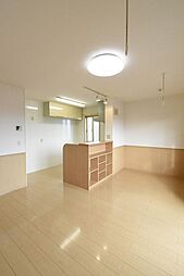 リビングタウン三橋西Ａ 1階1LDKのリビング/ダイニング