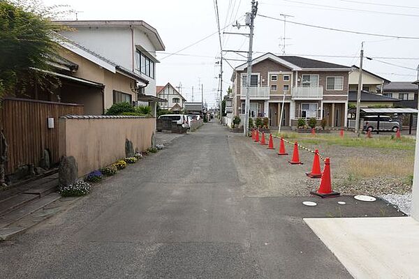前面道路含む現地写真