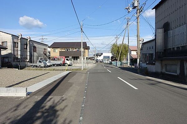 前面道路含む現地写真