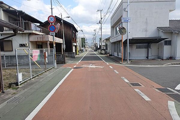 前面道路含む現地写真