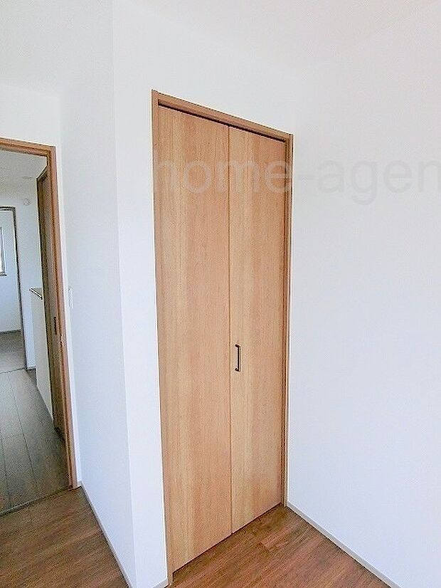 全室に収納スペースございます。