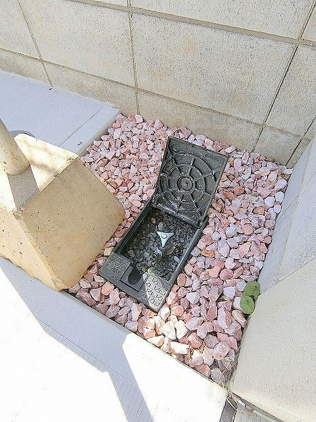 洗車に便利な外水道。