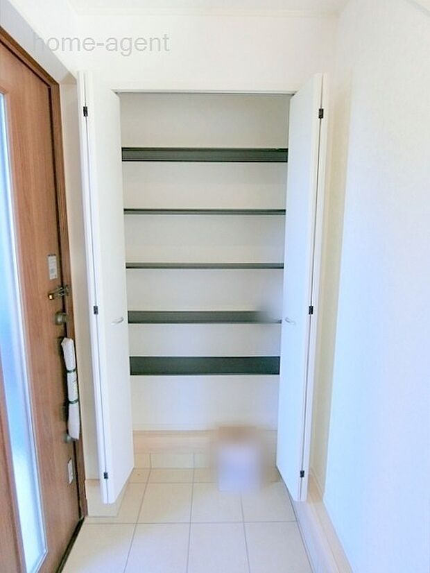 たくさんの靴が収納出来ますね。