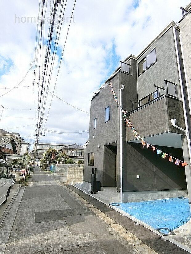 前面4m道路になります。