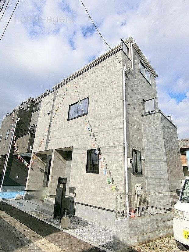 小中学校、スーパーまで徒歩10分圏内で生活環境が整っています。