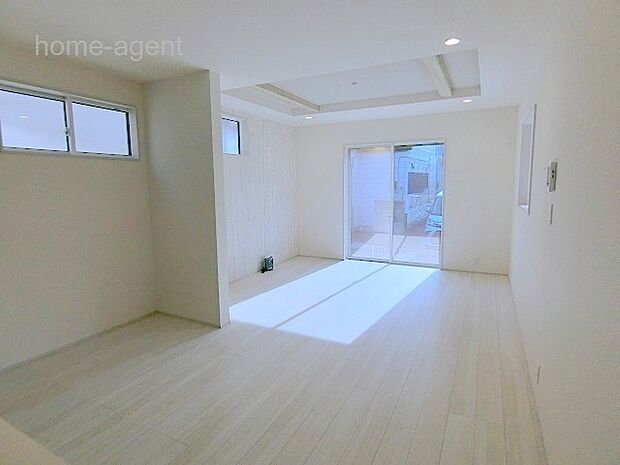 18帖LDKで広々スペース。南西向きで日当り良好です。