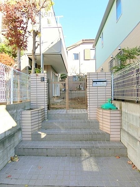玄関ポーチ