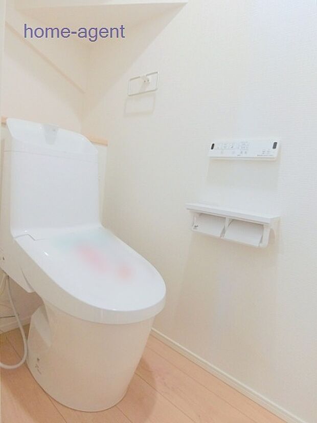 トイレ2か所ございます。