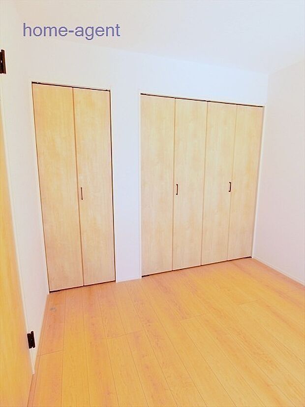 全居室に収納スペースございます。