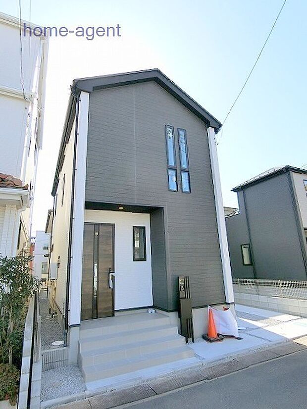 小学校まで徒歩10分圏内でお子様の通学も安心です。