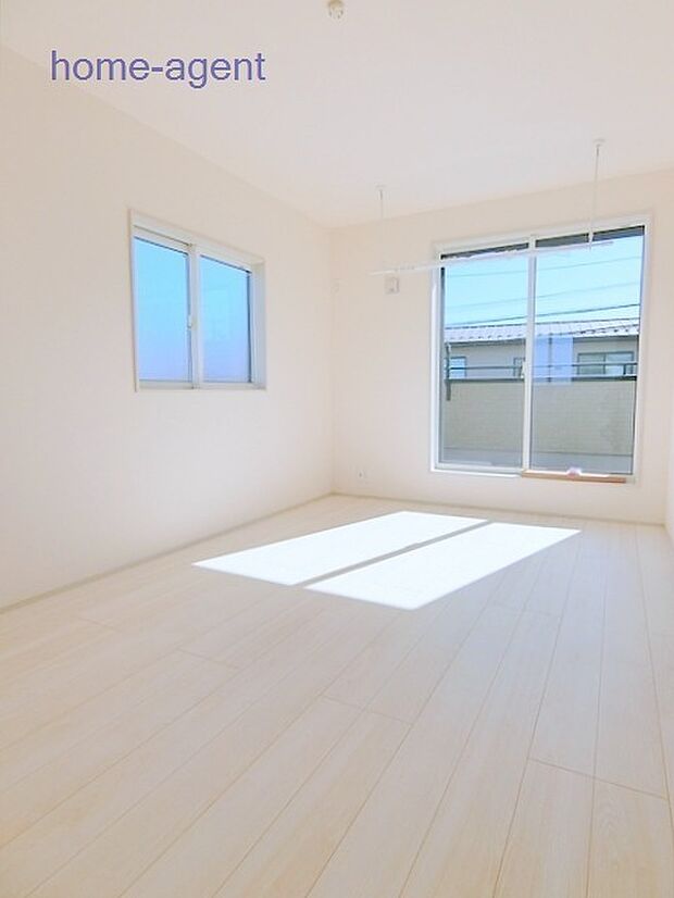 全室南向きで日当り良好です。