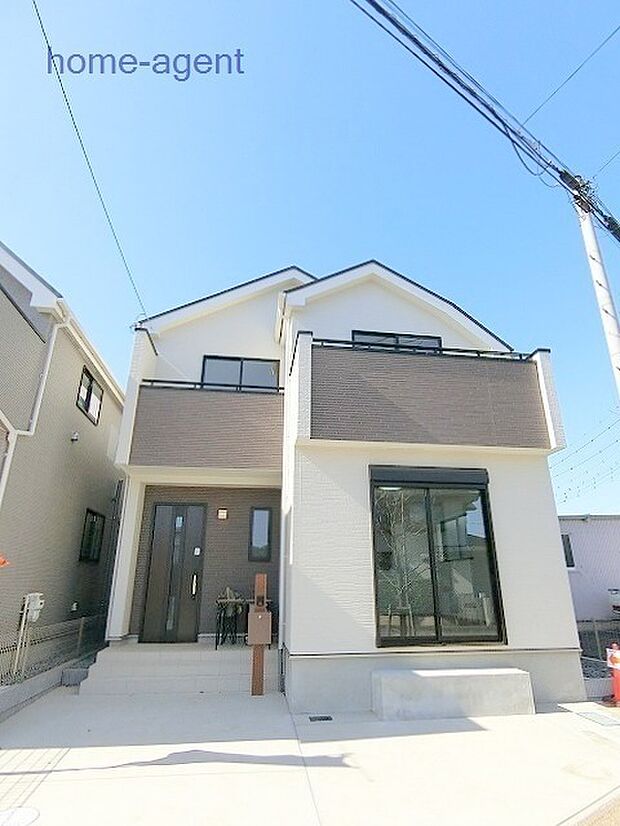 バス停まで5分、大宮駅までバス乗車27分でアクセス可能です。