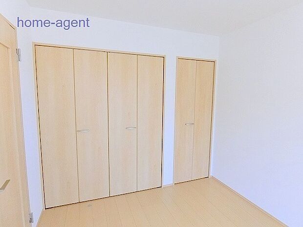 全居室に収納スペースございます。