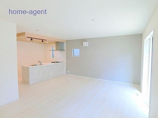 19帖LDK。南向きで日当り良好です。