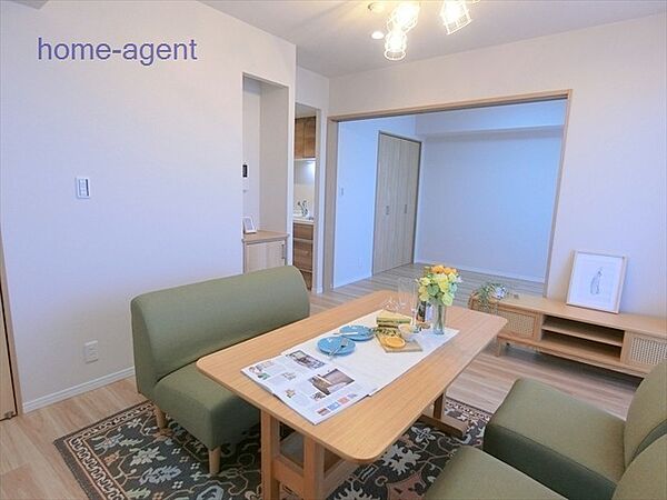 リビング/ダイニングを拡大表示