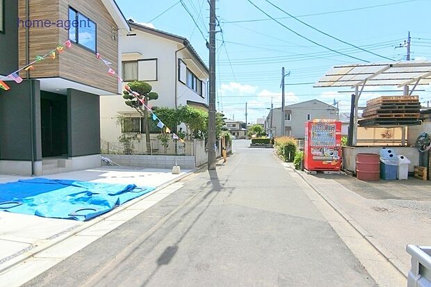 全面4m道路は車通りが少なく安心です。