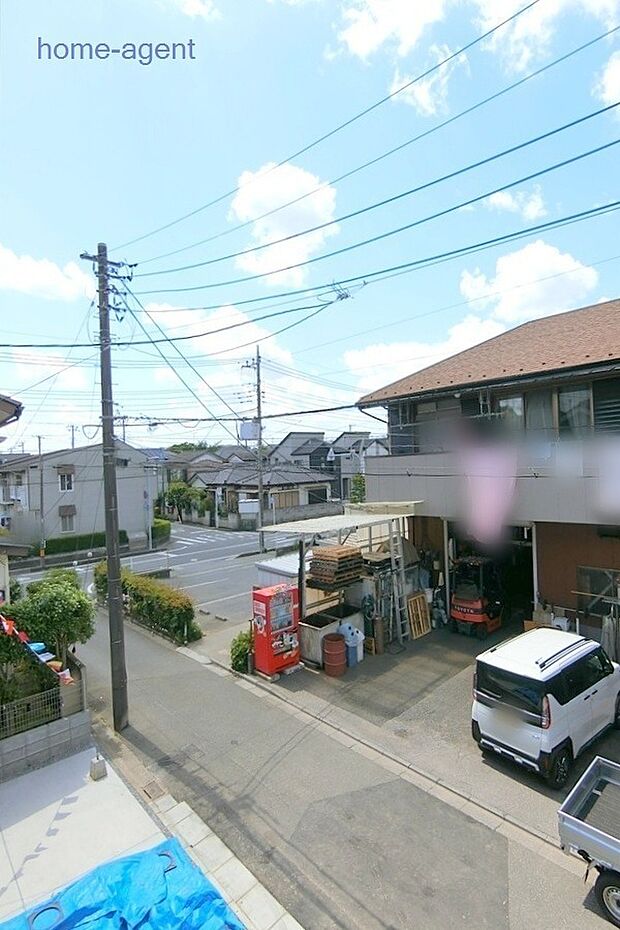 閑静な住宅街ですので、落ち着いた生活が出来そうです。