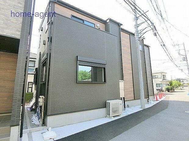 閑静な住宅街に位置しております。小中学校まで徒歩圏内です。
