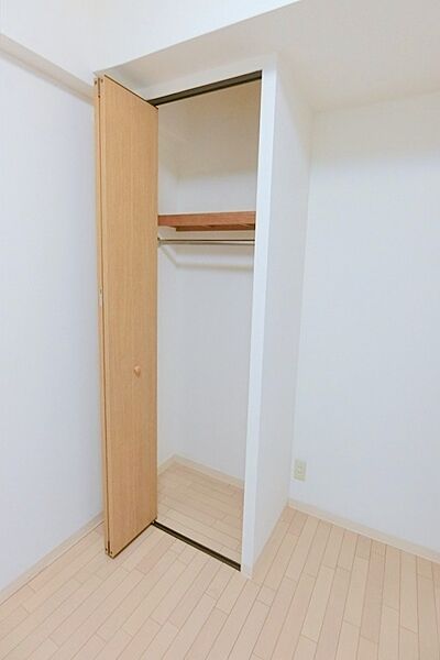 嬉しい全居室収納完備。