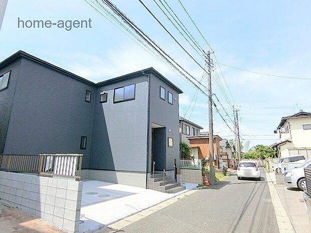 前面道路4m。現地にて車幅等ご確認ください。