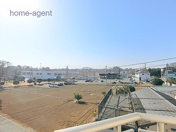 遮る建物が無く眺望良好です。ぜひ現地にてご確認ください。