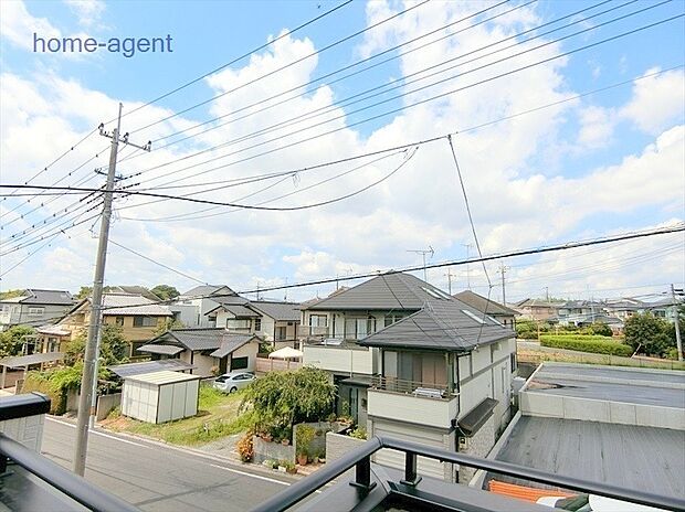 高台立地の閑静な住宅街です。