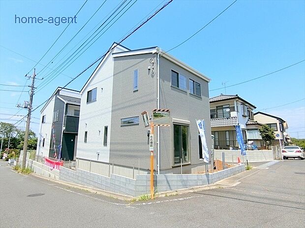 三方向角地につき日当り風通し良好です。