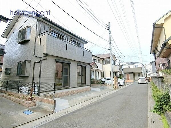 前面道路。