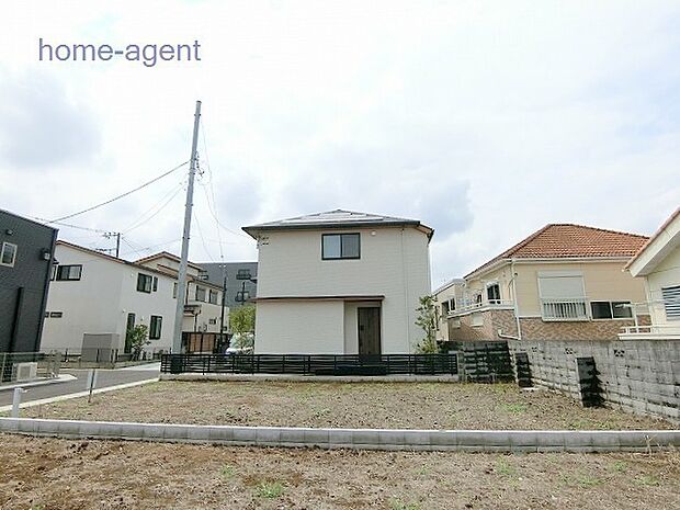 2区画売り出し中です。