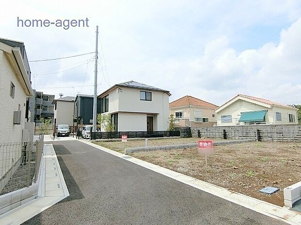 前面道路4m。