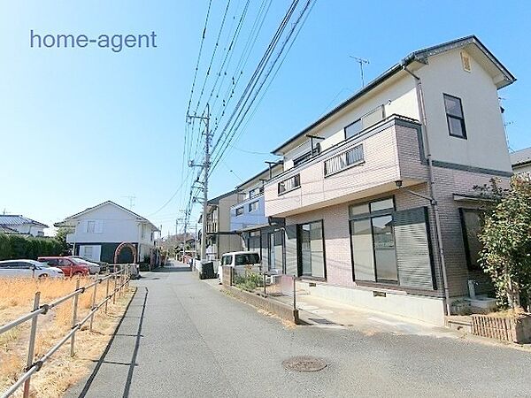 南側3.8ｍ道路です。