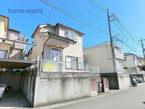 内装リフォーム済みで綺麗な戸建です。