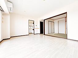 パークシティ江南四番街〜角部屋×ペット可〜 4LDKのリビング/ダイニング