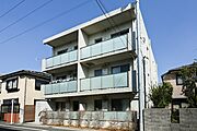 梅ヶ丘駅より徒歩5分 築9年8ヶ月 3階建の賃貸物件