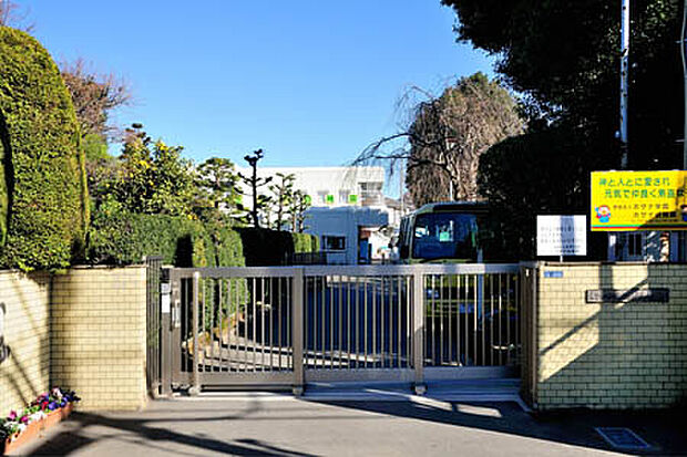 ホザナ幼稚園(450m)